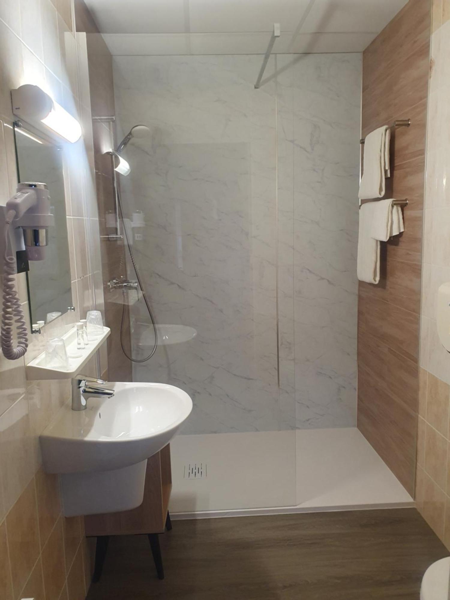 Hotel Salea Pornic Εξωτερικό φωτογραφία
